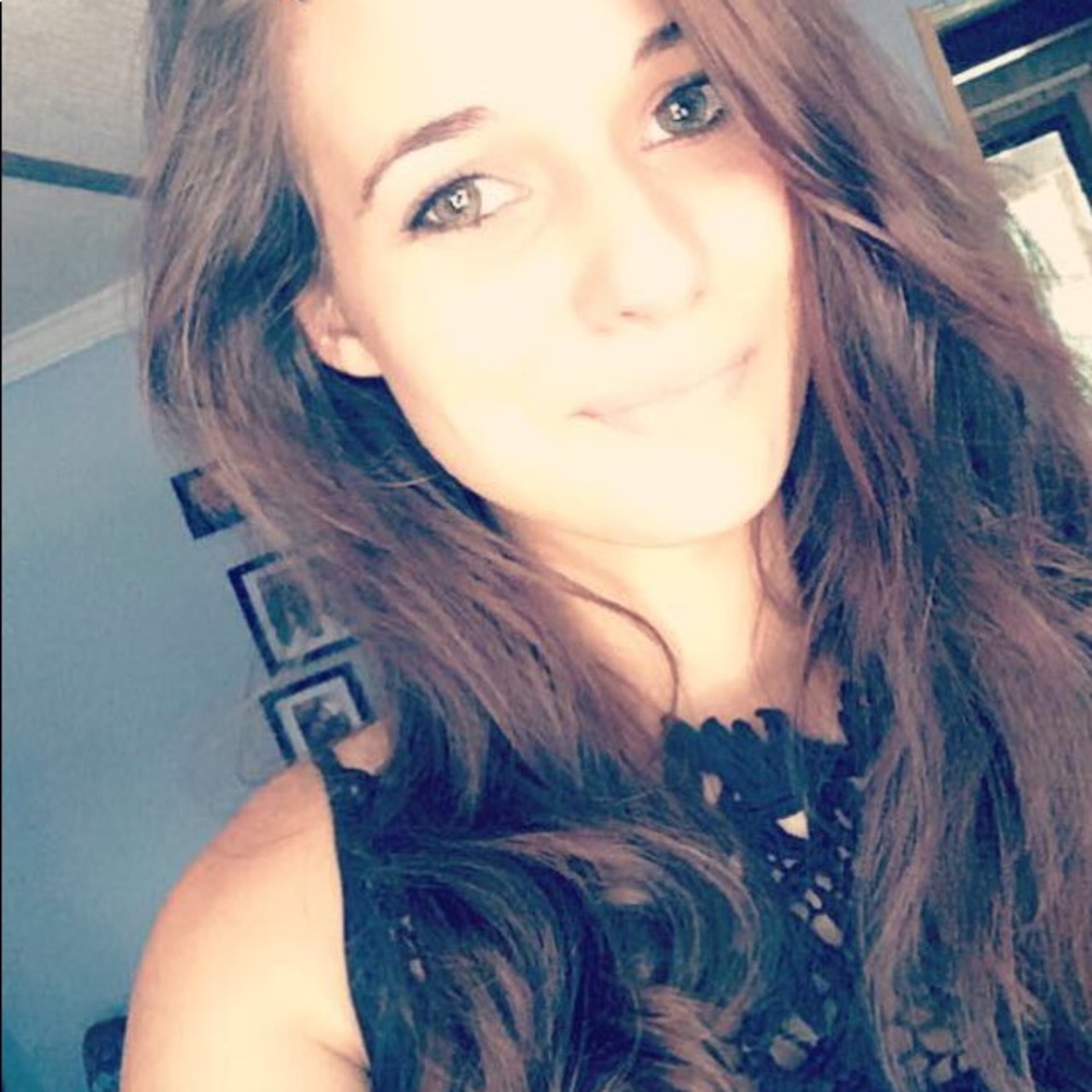 Meet your Posher, Amanda